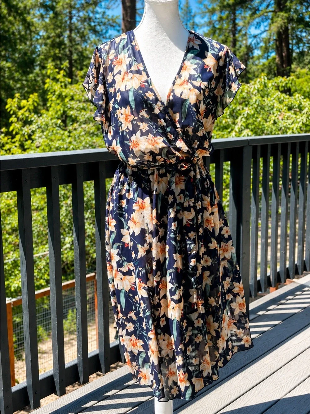 Kate & Lily Floral Chiffon Midi Dress Sz 8 M Navy Orange Surplice Flutter Sleeve